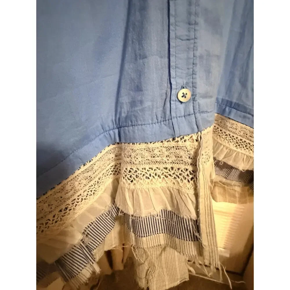 Holding Horses ruffle and blue blouse 100% cotton unique beautiful S 1961